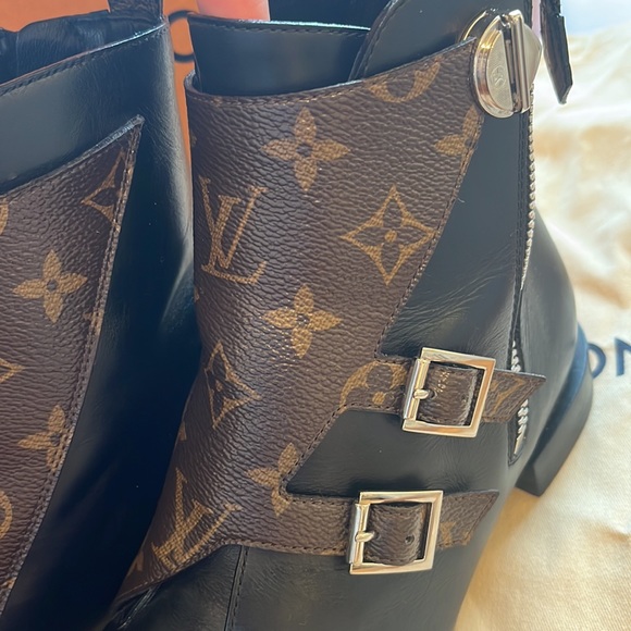 Louis Vuitton Monogram Jumble Flat Ankle Boot - Picture 3 of 8